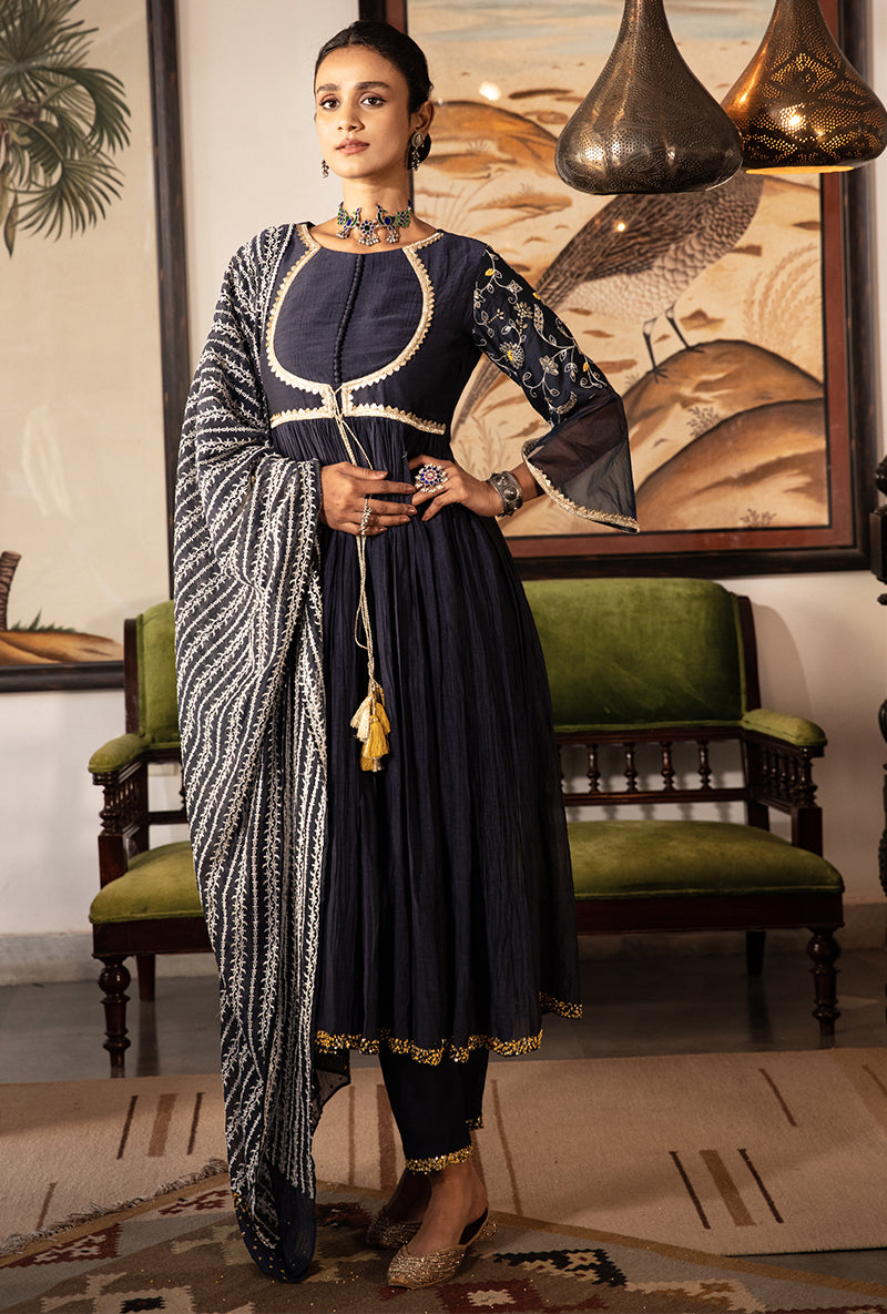 Blue Thread Work Kurta Set