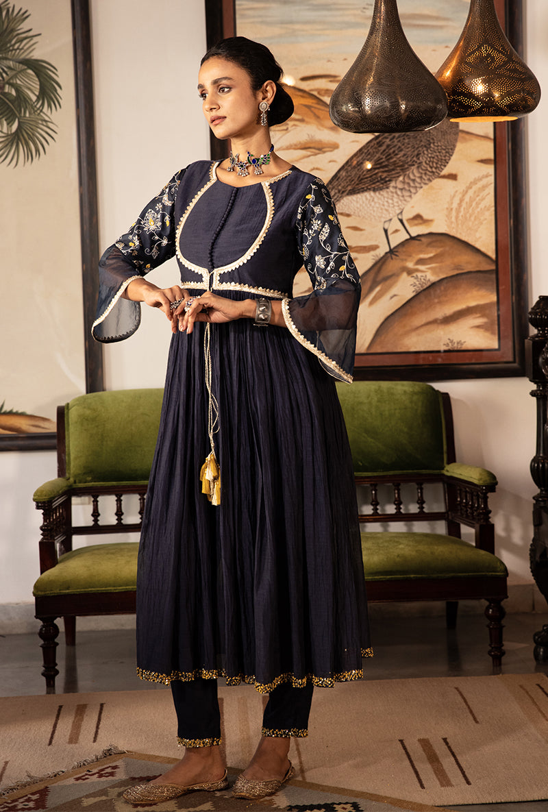 Blue Thread Work Kurta Set