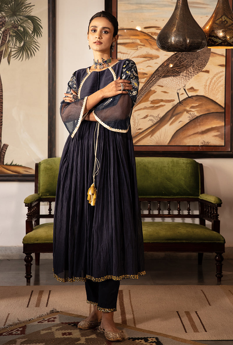 Blue Thread Work Kurta Set