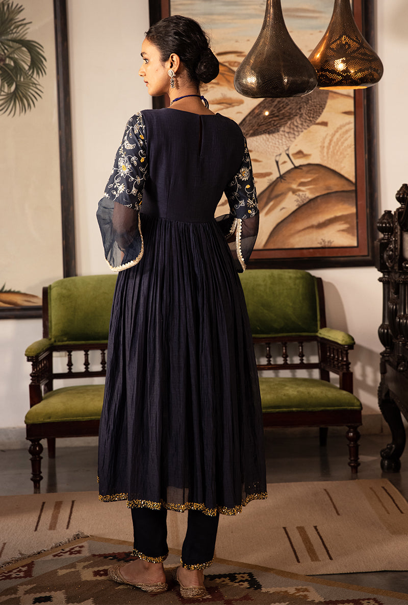 Blue Thread Work Kurta Set