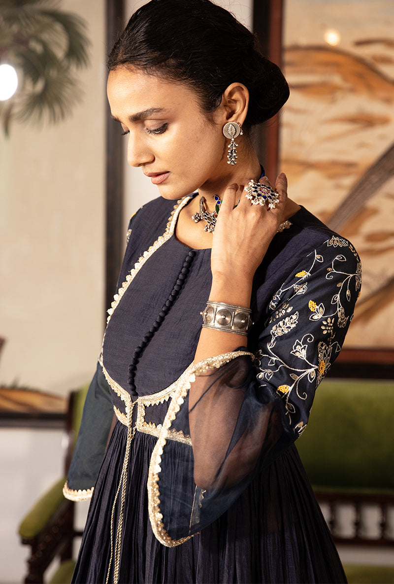 Blue Thread Work Kurta Set