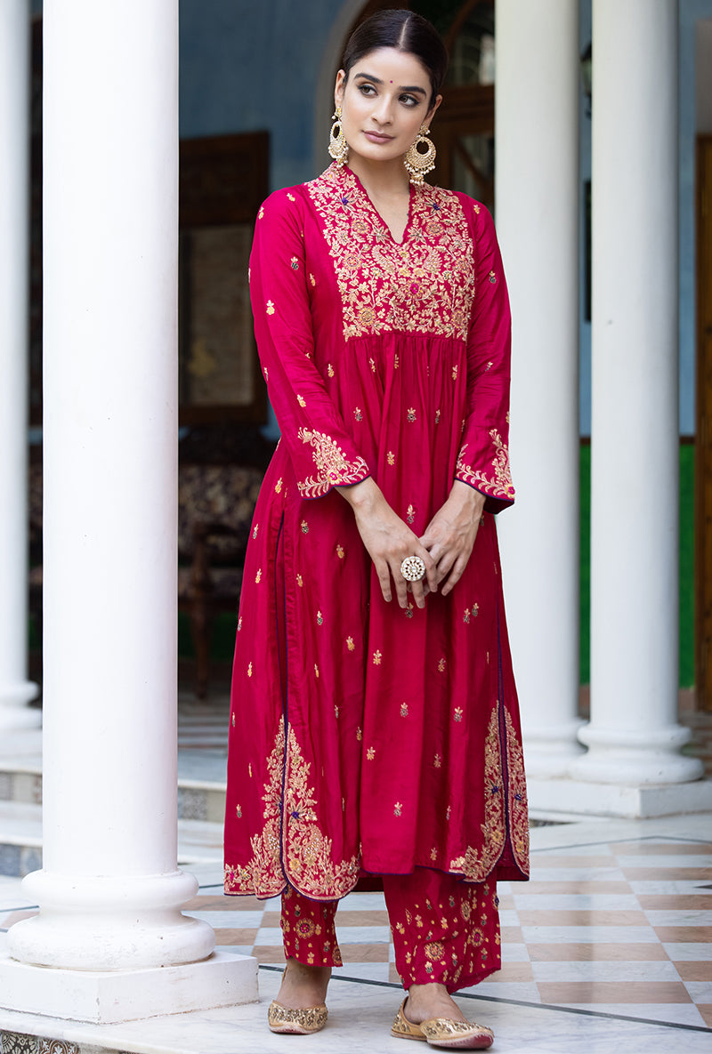 Pink Kairi Buta Front Pleat Zeenat Kurta Set