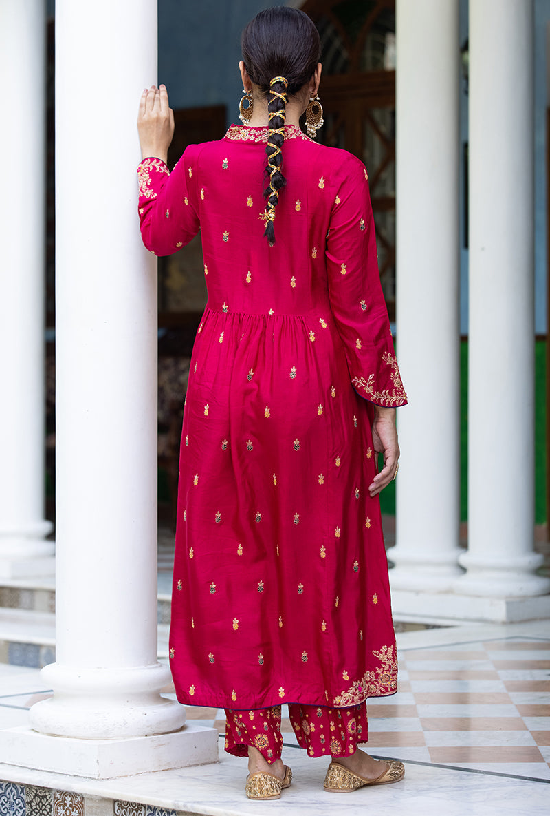 Pink Kairi Buta Front Pleat Zeenat Kurta Set