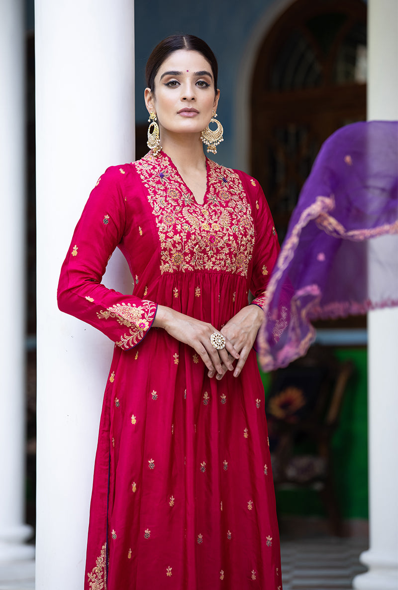 Pink Kairi Buta Front Pleat Zeenat Kurta Set