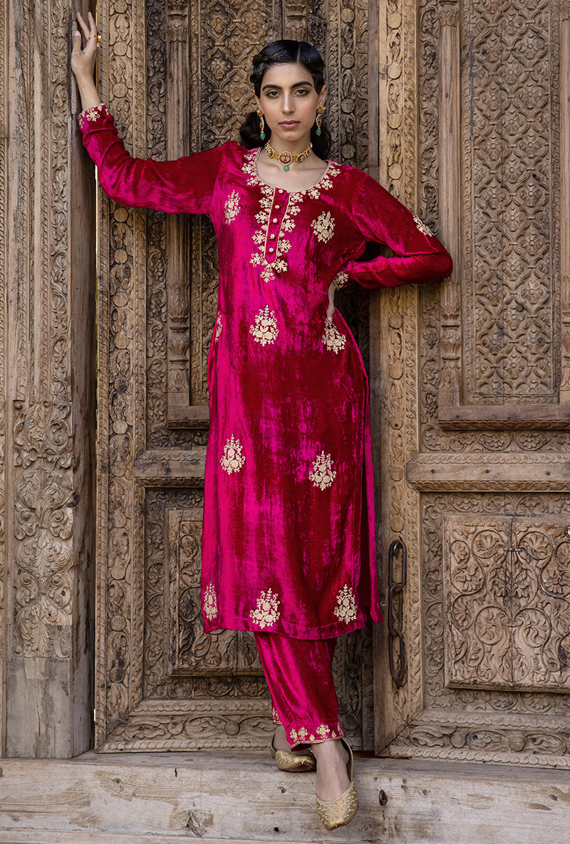 Rani Pink Velvet Classic Falak Kurta Set
