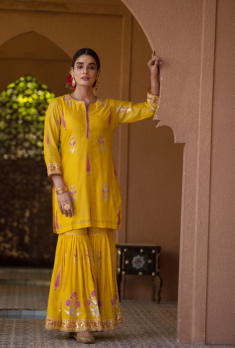 Yellow Nayaab Gharara Set