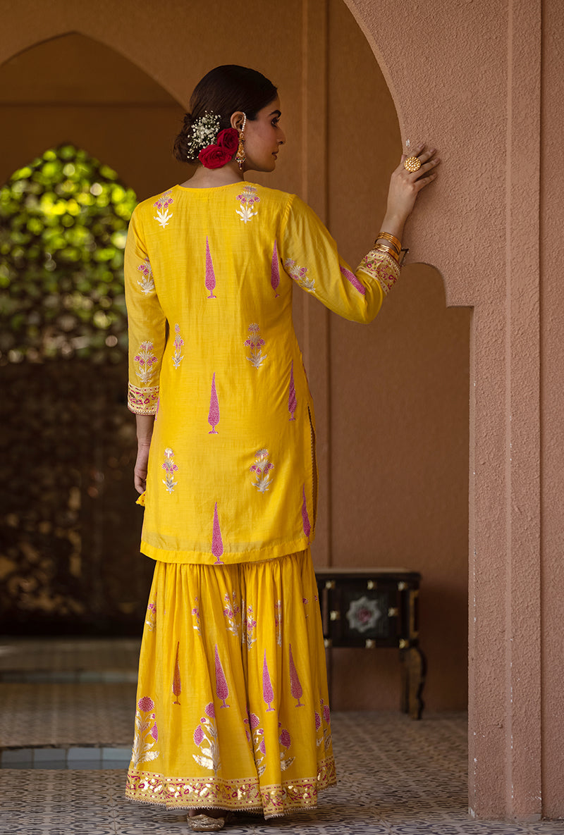 Yellow Nayaab Gharara Set