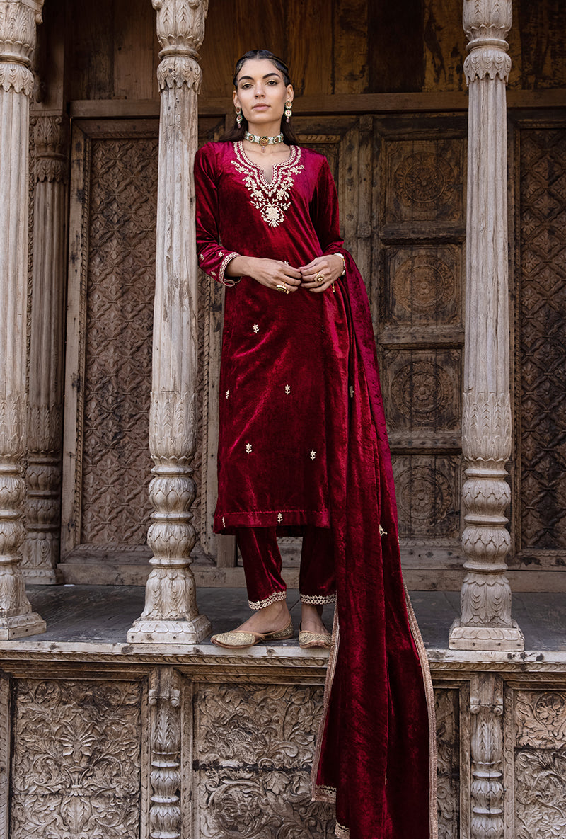 Maroon Velvet Heavy Neck Falak Kurta Set