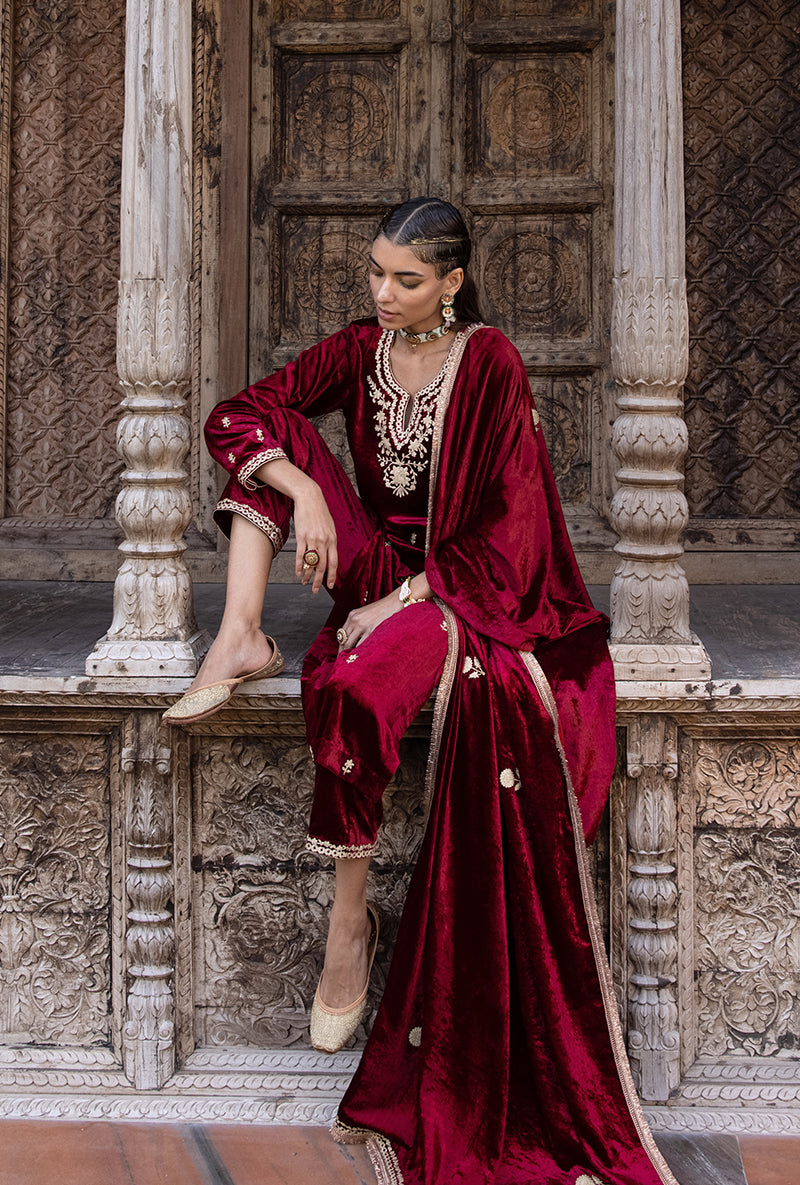 Maroon Velvet Heavy Neck Falak Kurta Set
