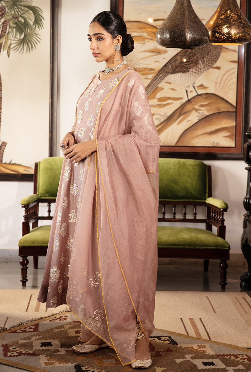 Onion Pink Thread Work With Sequins And Pearl Kurta Set