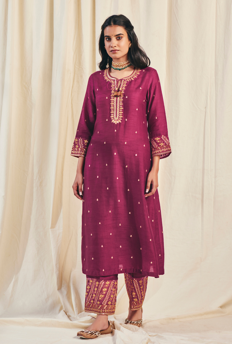 Wine Noor Farshi Meera Kurta