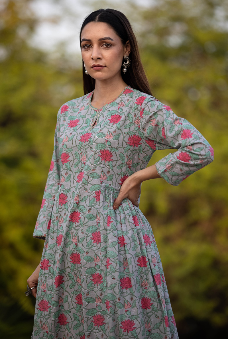 Grey/Red Pankhuri Anarkali Kurta Set