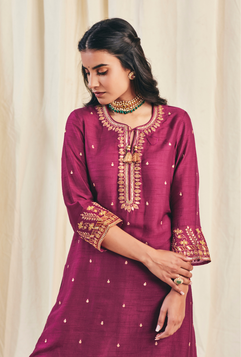 Wine Noor Farshi Meera Kurta