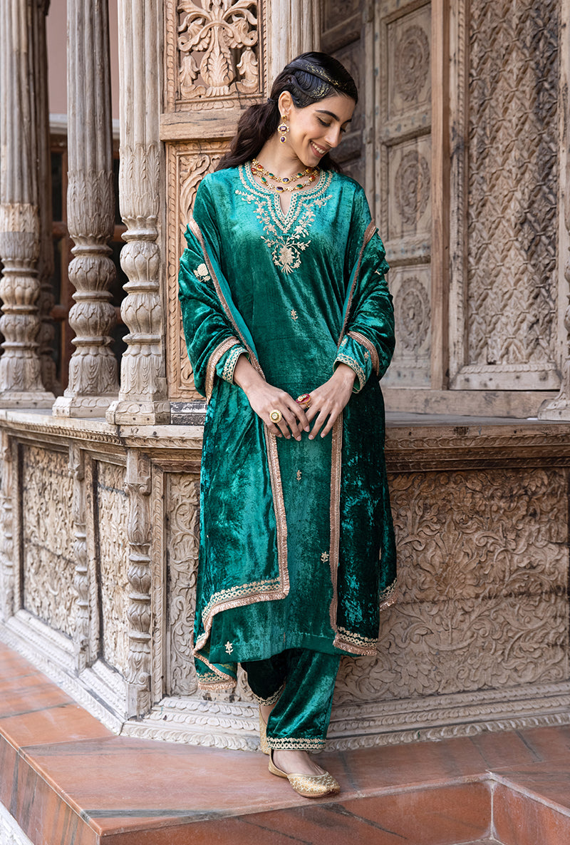 Green Velvet Heavy Neck Falak Kurta Set