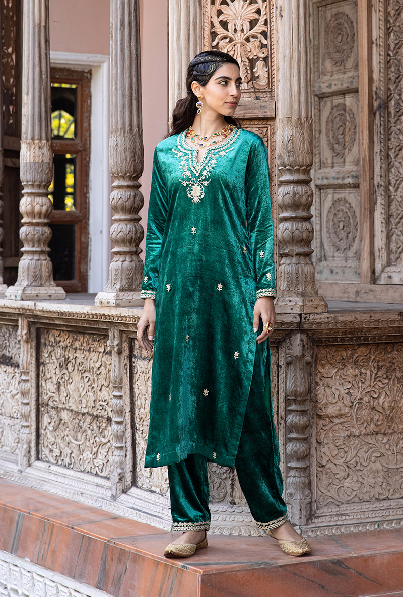 Green Velvet Heavy Neck Falak Kurta Set