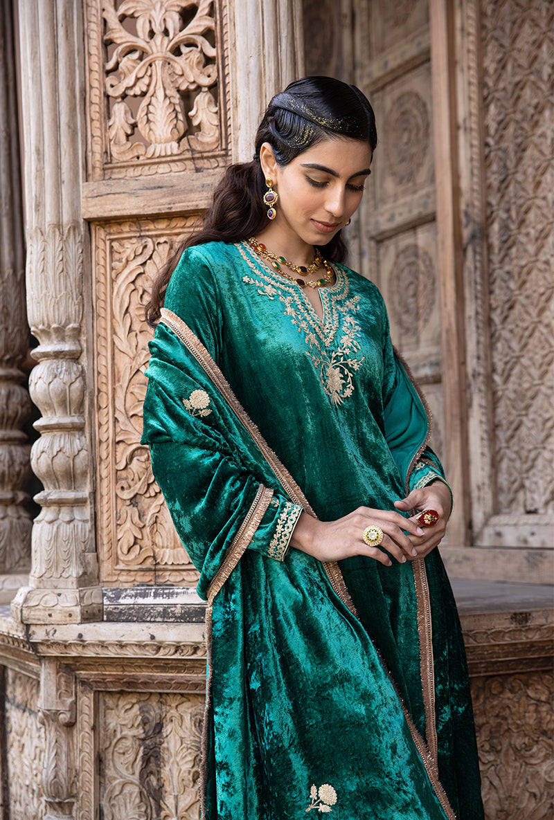 Green Velvet Heavy Neck Falak Kurta Set