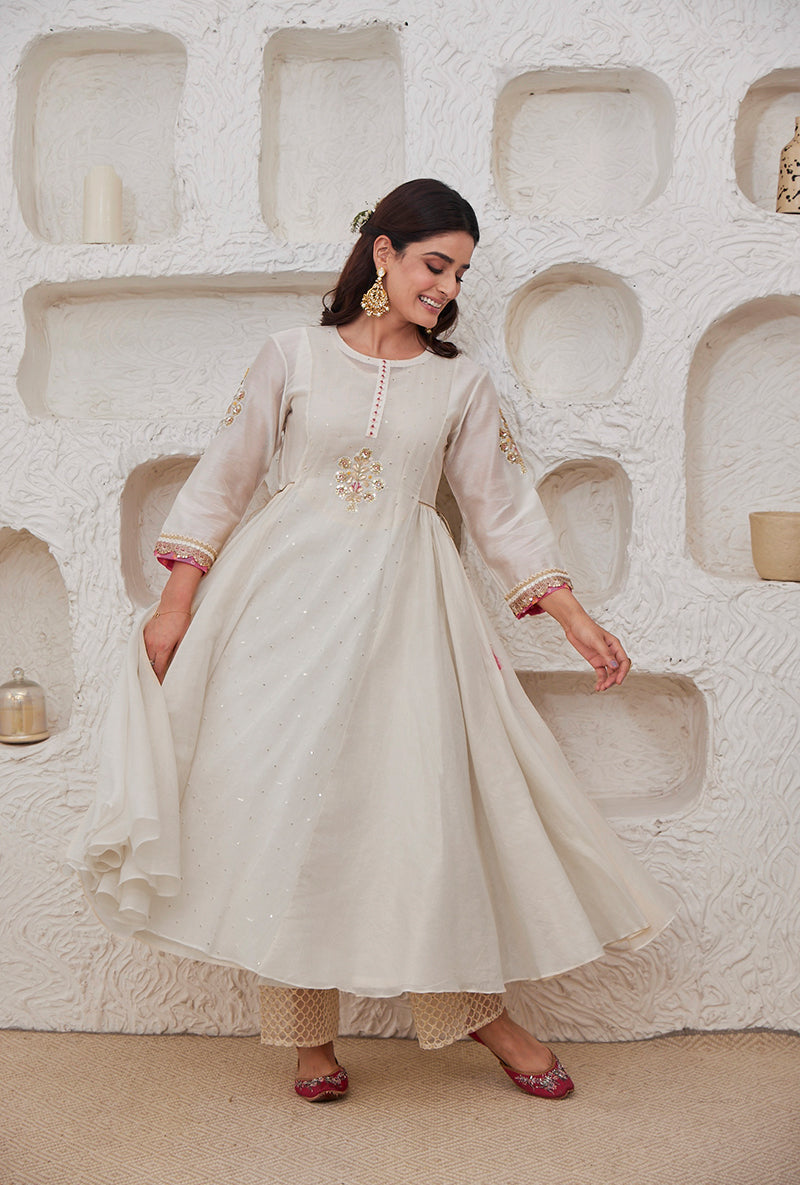 Ivory Side Tie Up Gota Work Kurta Set