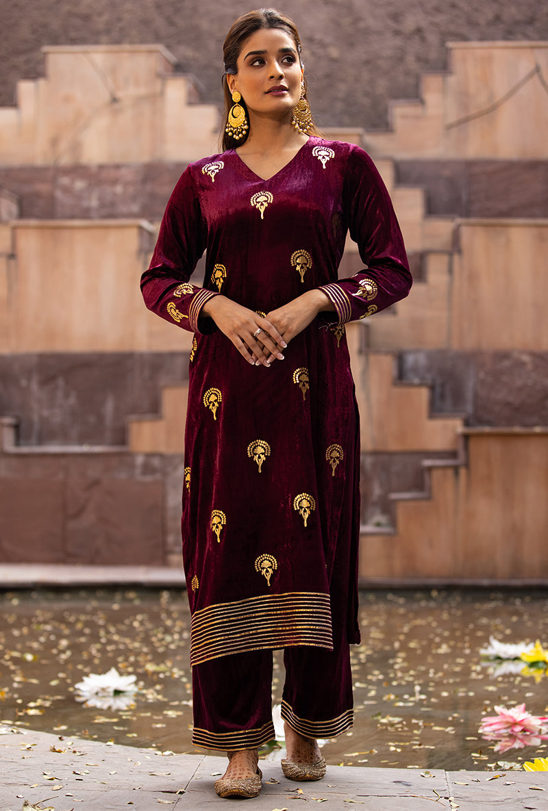 Wine Gota Ruhaani Kurta Set