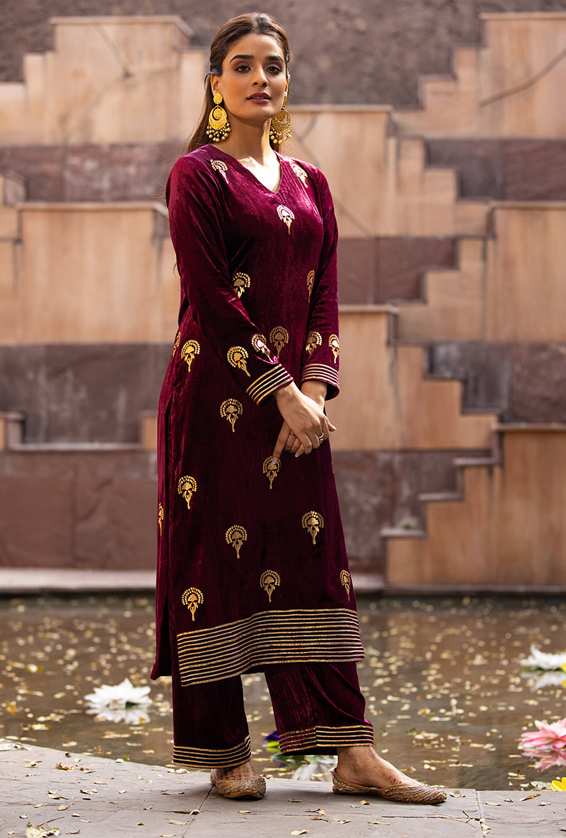 Wine Gota Ruhaani Kurta Set