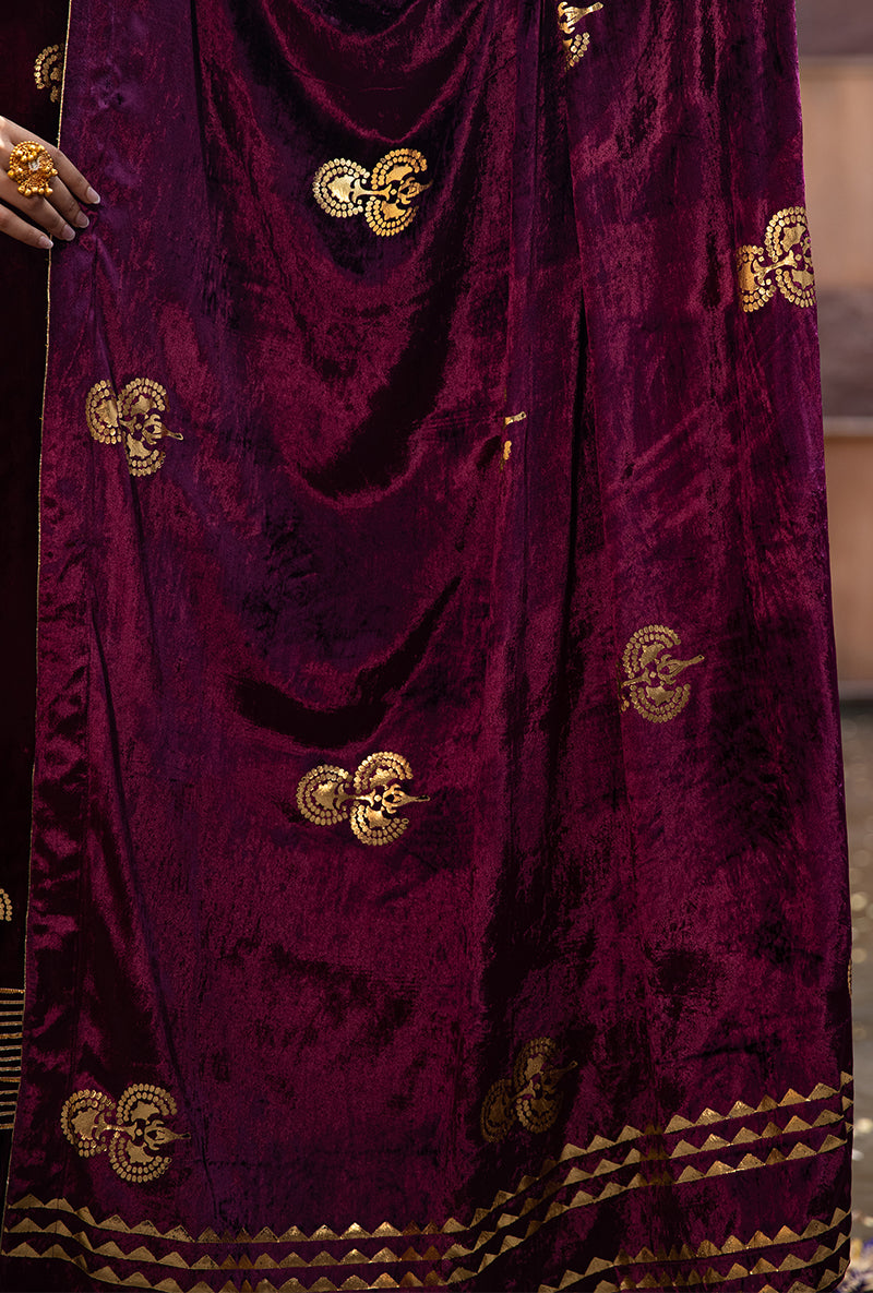 Wine Gota Ruhaani Kurta Set