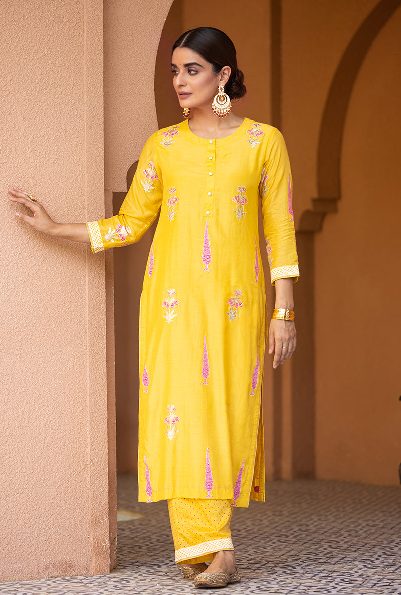 Yellow Straight Nayaab Kurta Set