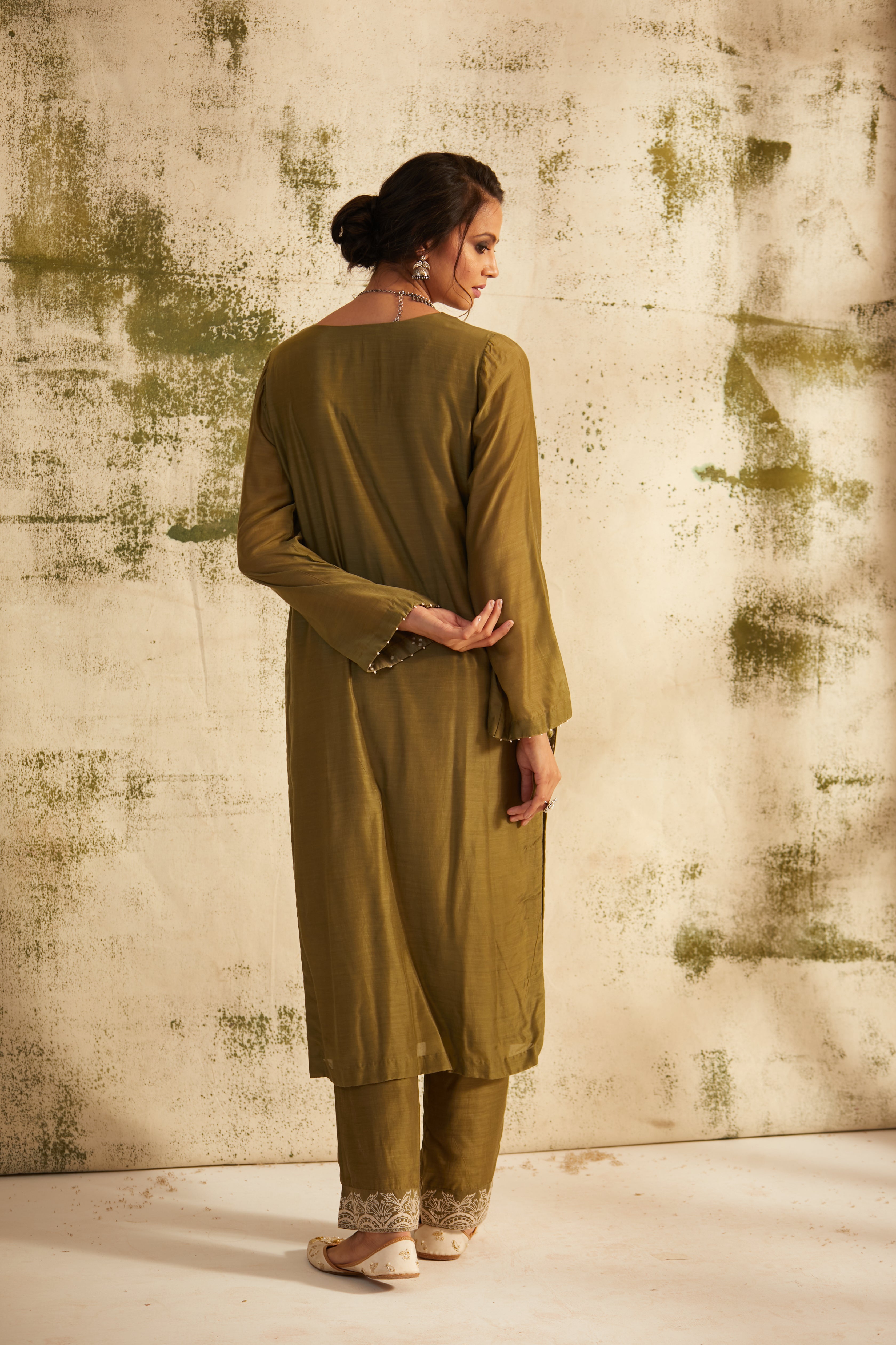Olive Green Pintuck Inaya Kurta Set