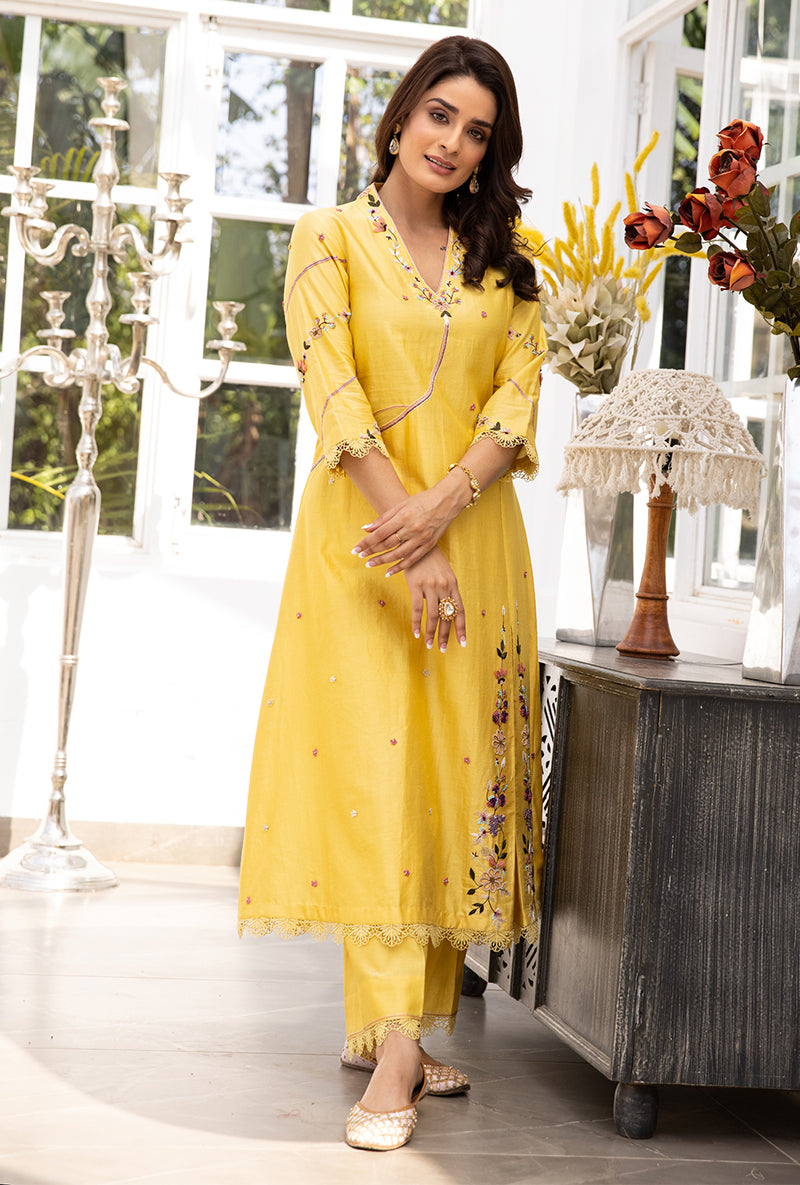 Yellow French Knot Pocket Style Suhaani Kurta Set