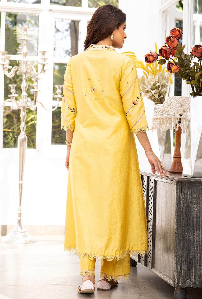 Yellow French Knot Pocket Style Suhaani Kurta Set