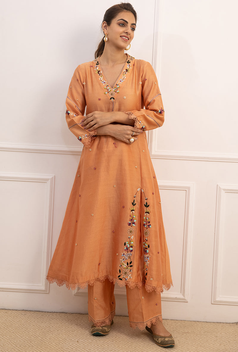 Peach French Knot Pocket Style Suhaani Kurta Set