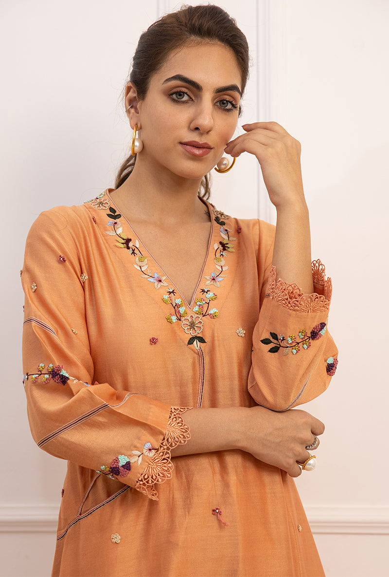 Peach French Knot Pocket Style Suhaani Kurta Set