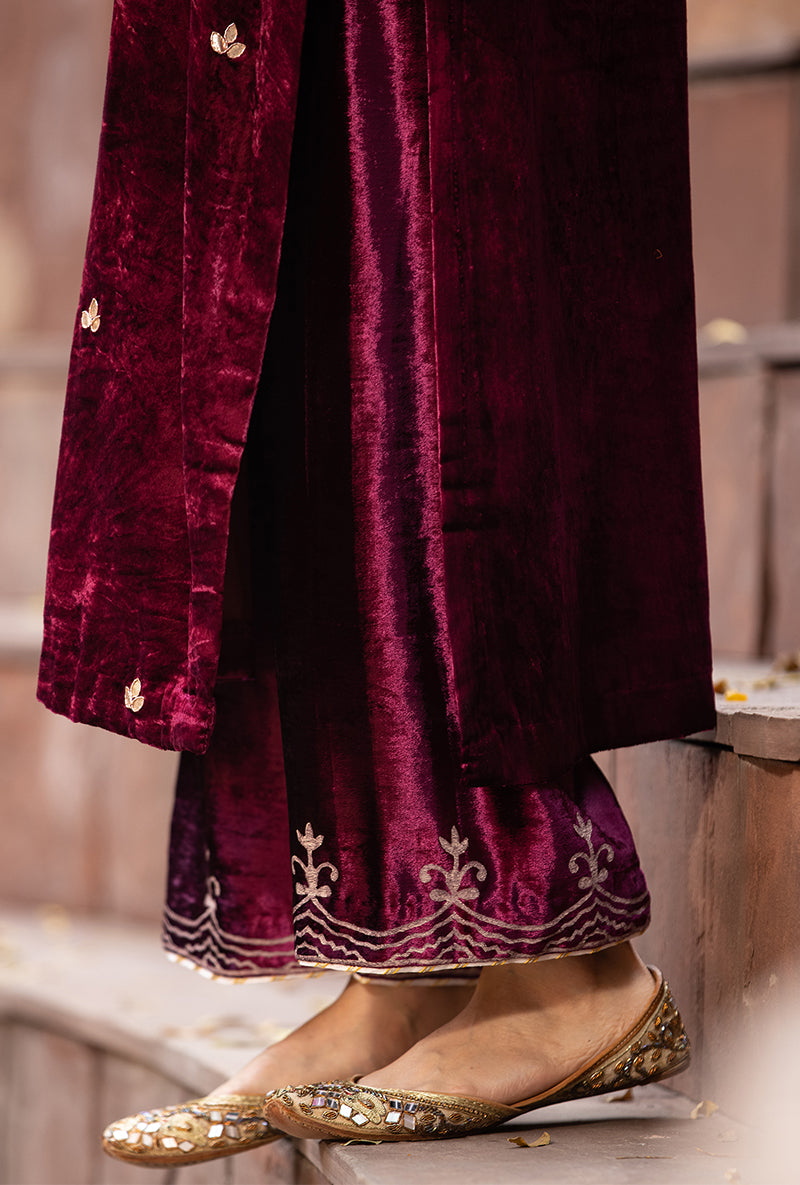 Wine Leaf Embroidery Ruhaani Kurta Set