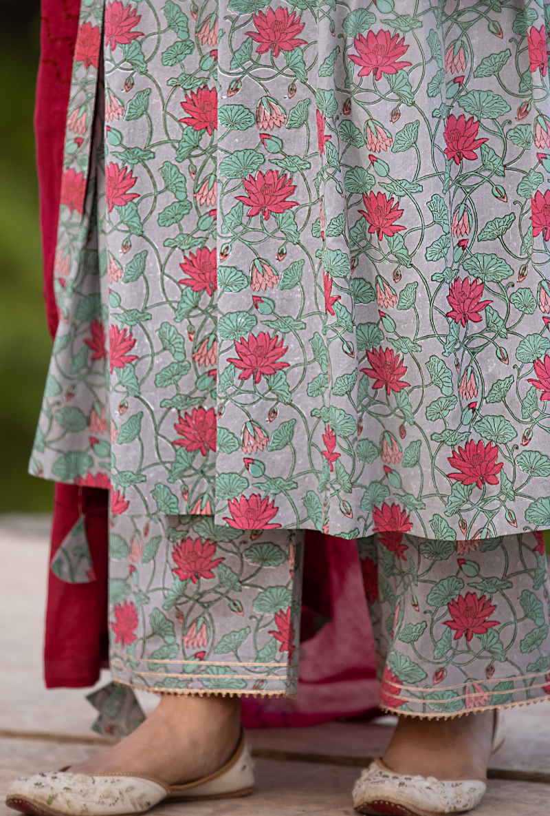 Grey/Red Pankhuri Anarkali Kurta Set