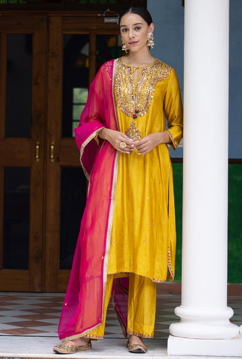 Mustard Resham And Zardozi Heavy Neck Aayat Kurta Set