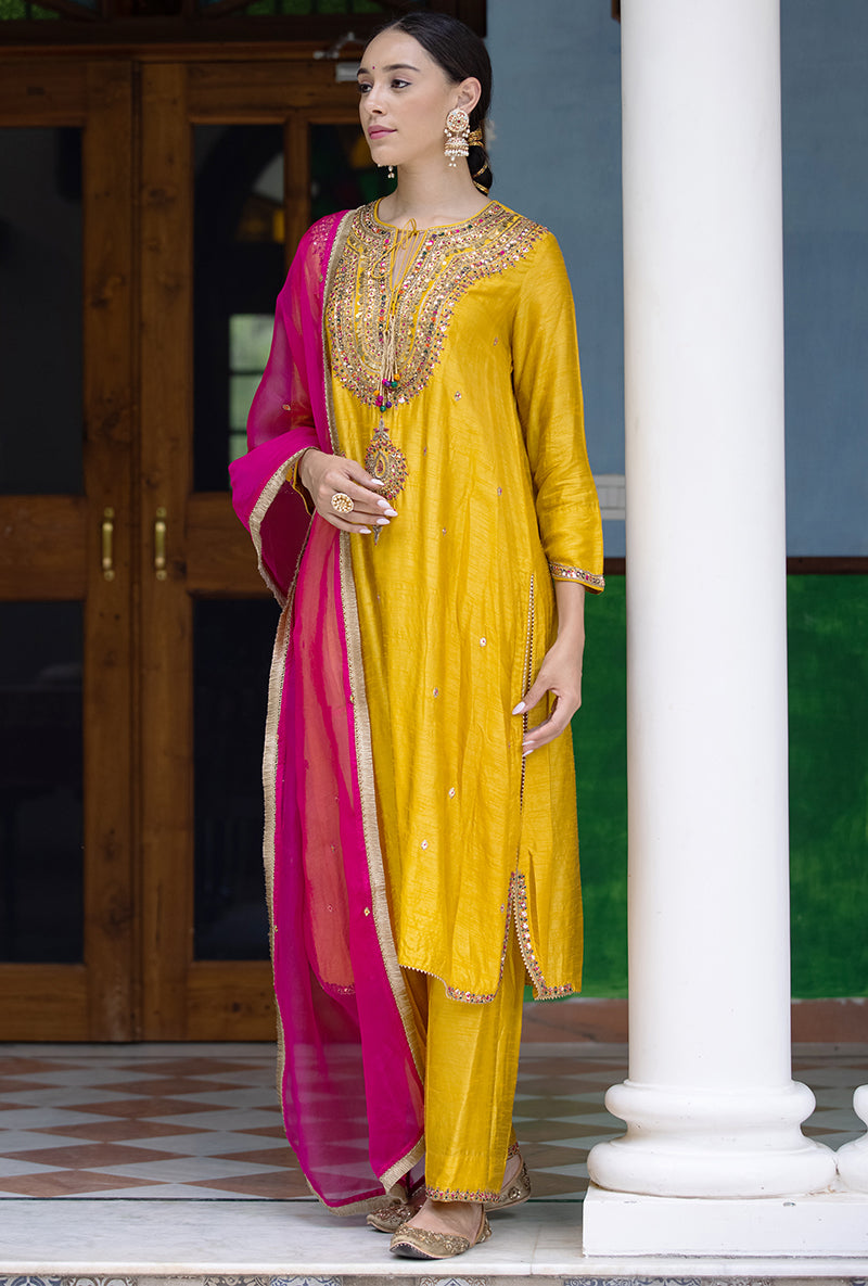 Mustard Resham And Zardozi Heavy Neck Aayat Kurta Set
