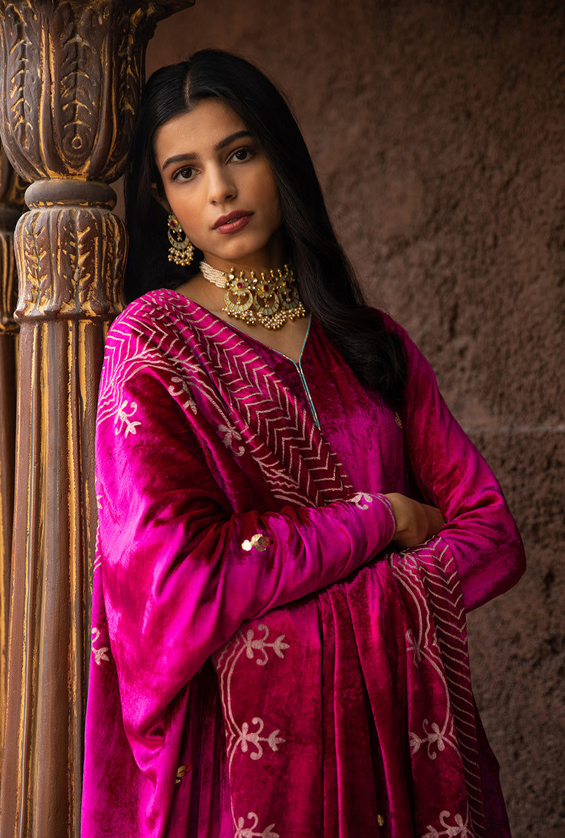 Rani Leaf Embroidery Ruhaani Kurta Set