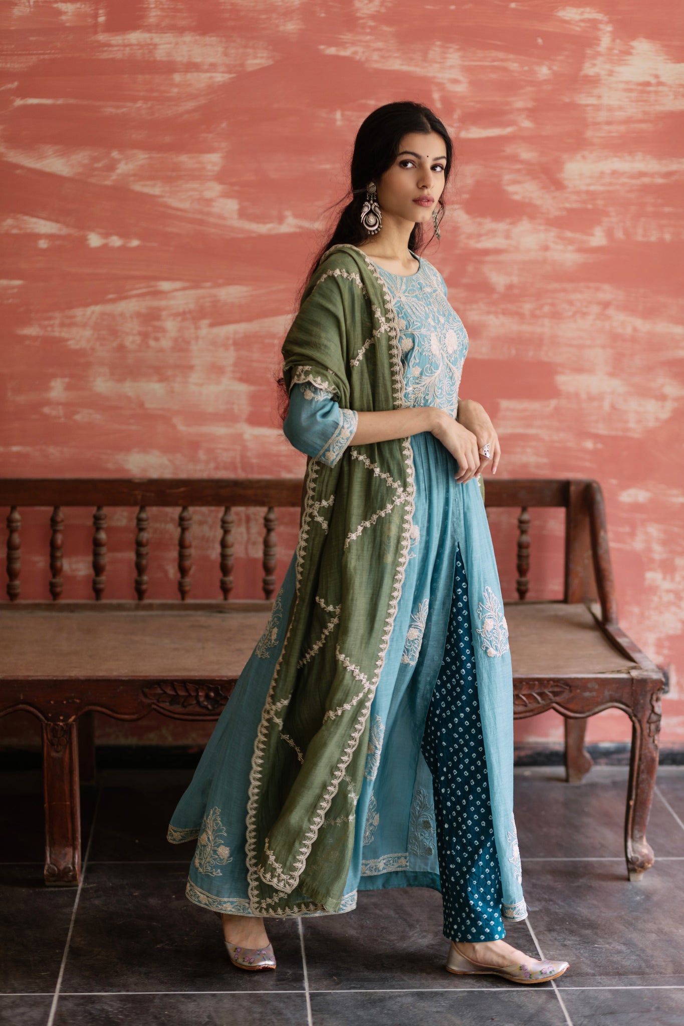 Aqua Bandhej Rang Kurta Set