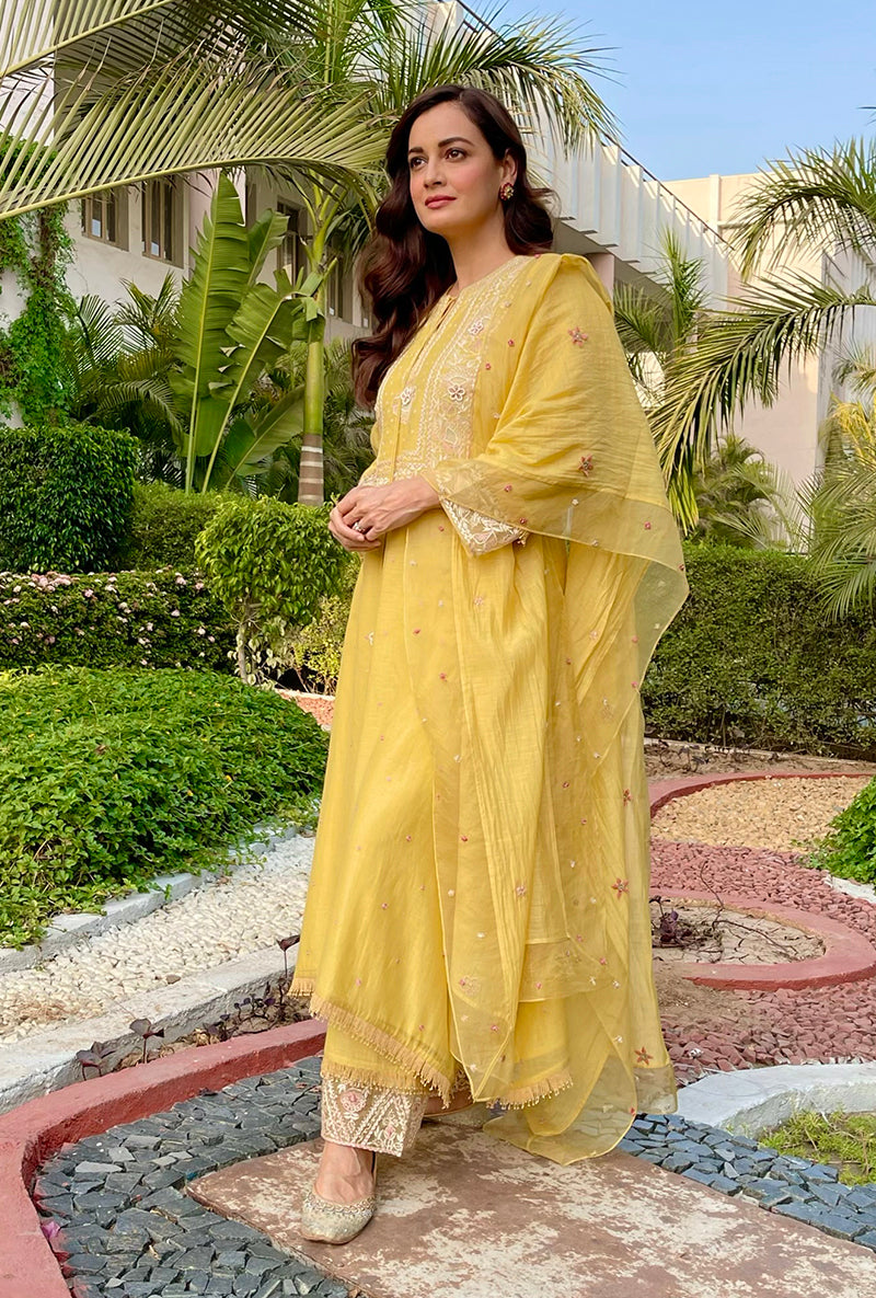 Dia Mirza In Yellow Thread Jaal Square Neck Aafreen Kurta Set