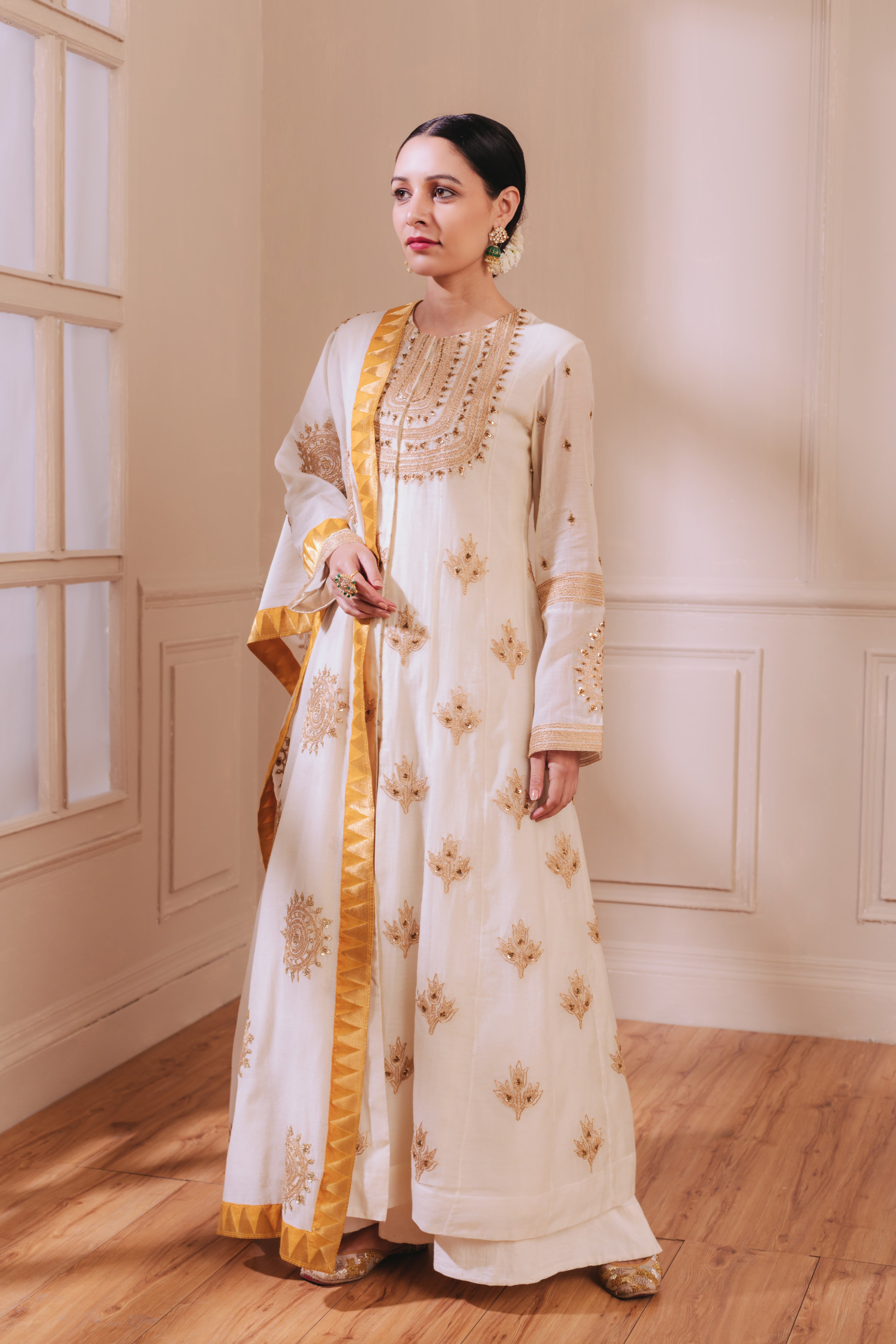 Ivory Roop Kurta Set