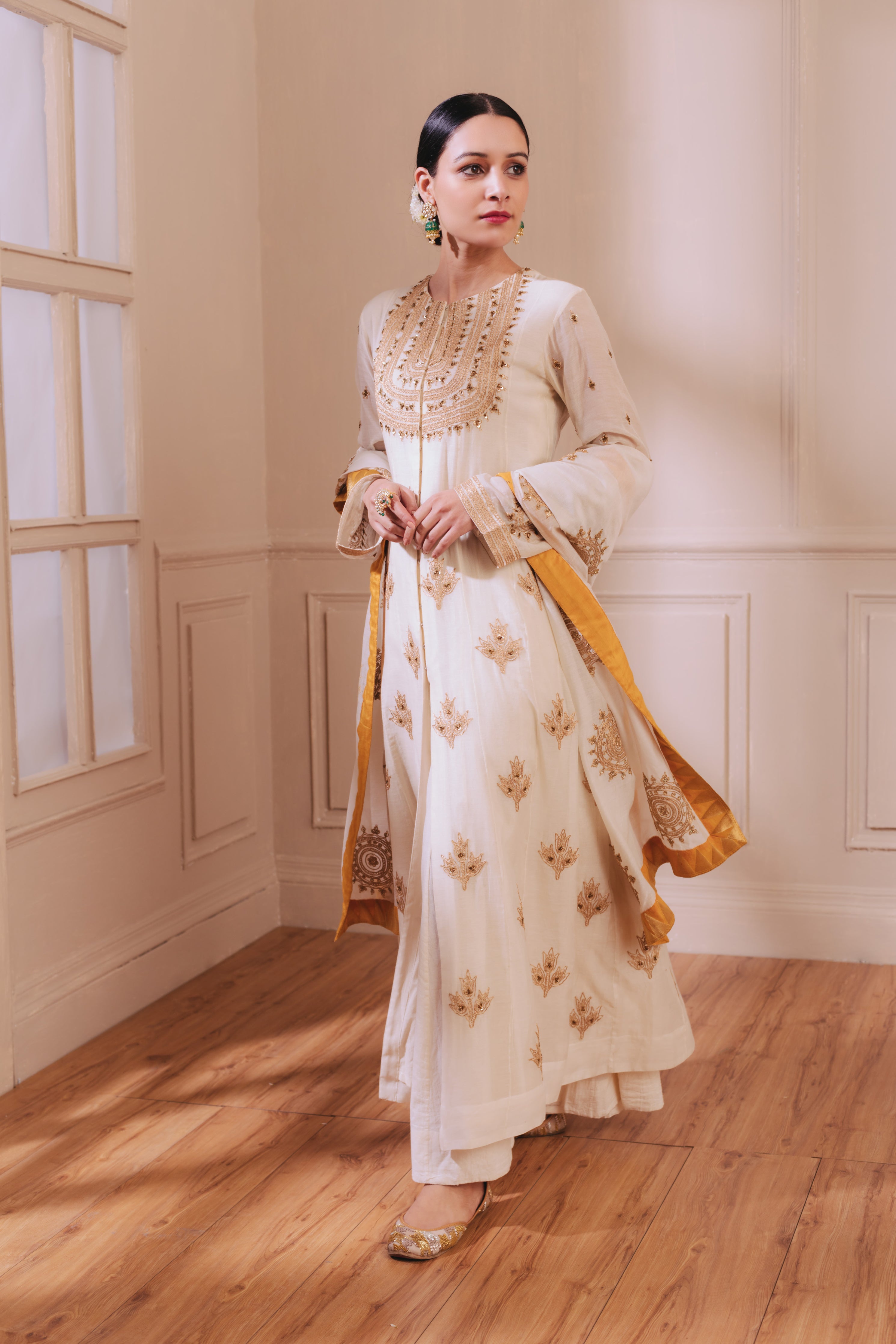 Ivory Roop Kurta Set