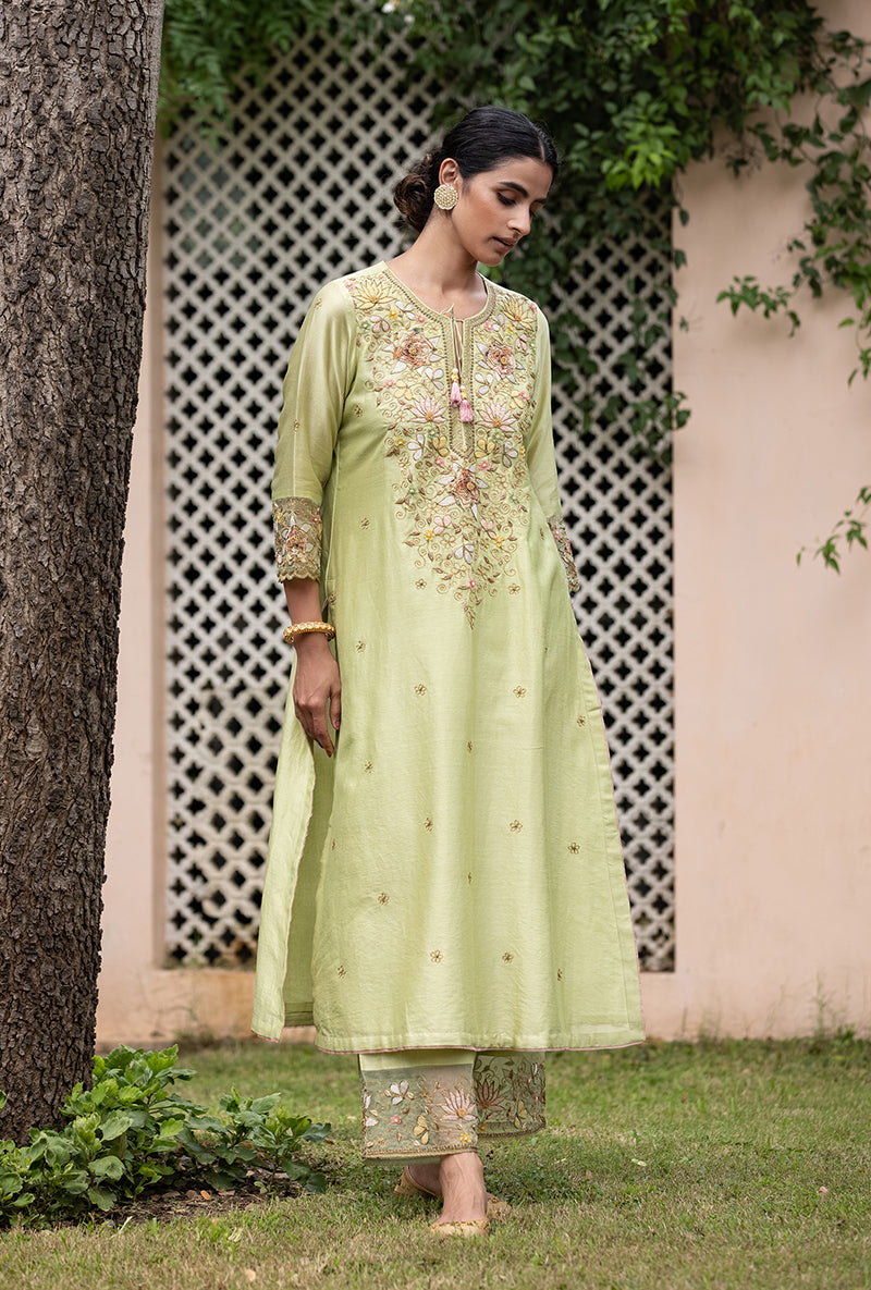 Pista Applique Heavy Baano Kurta Set