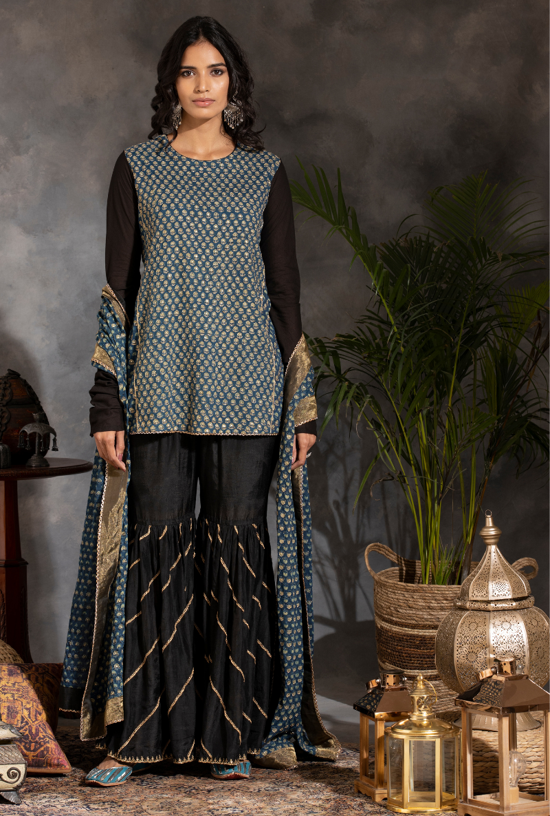 Saanjh Black & Navy Gharara Set