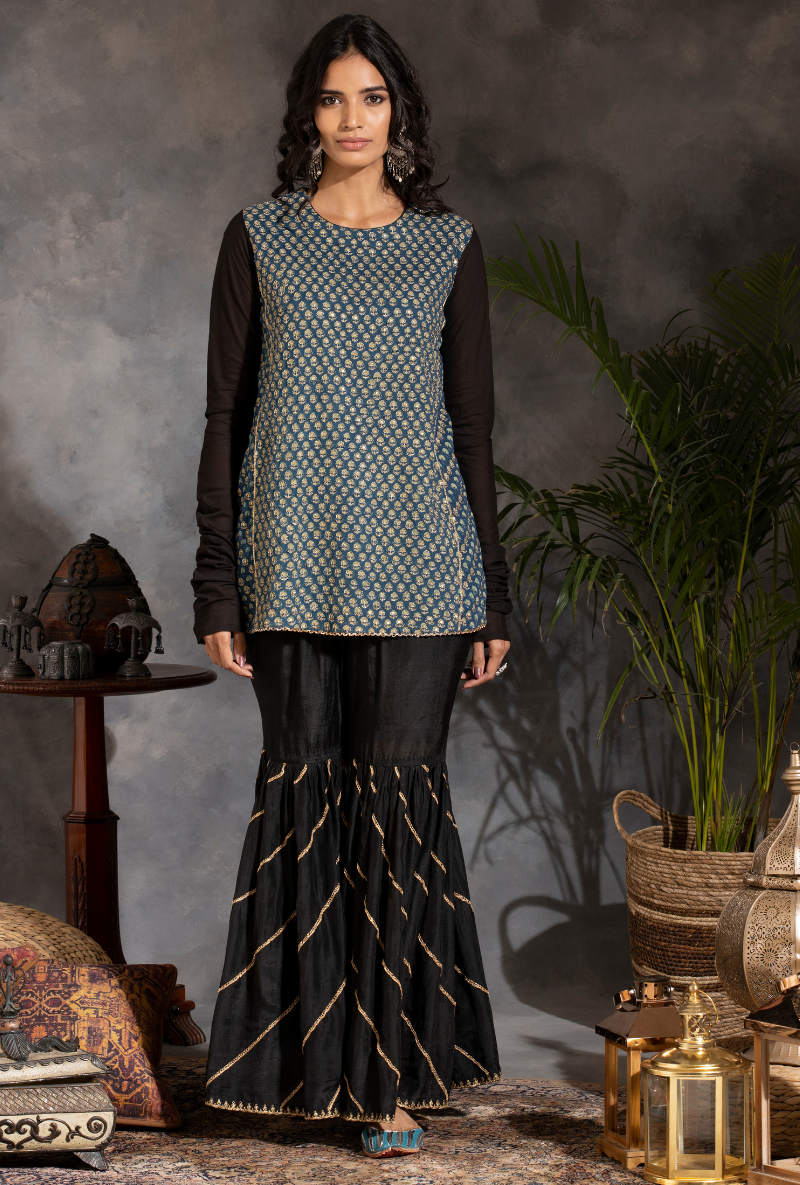 Saanjh Black & Navy Gharara Set