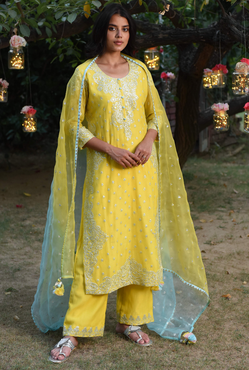 Yellow Roop Pitten Kurta Set