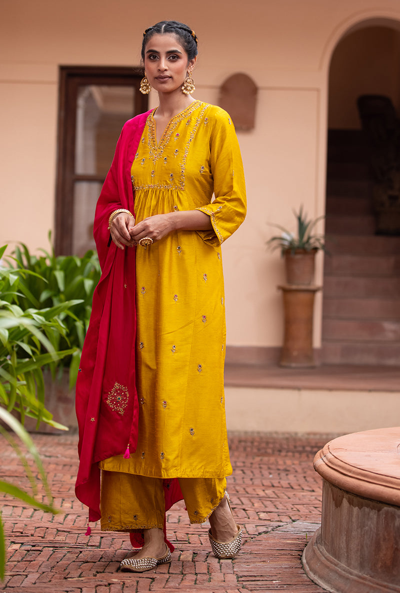 Yellow Zardozi Sitara Husna Kurta Set