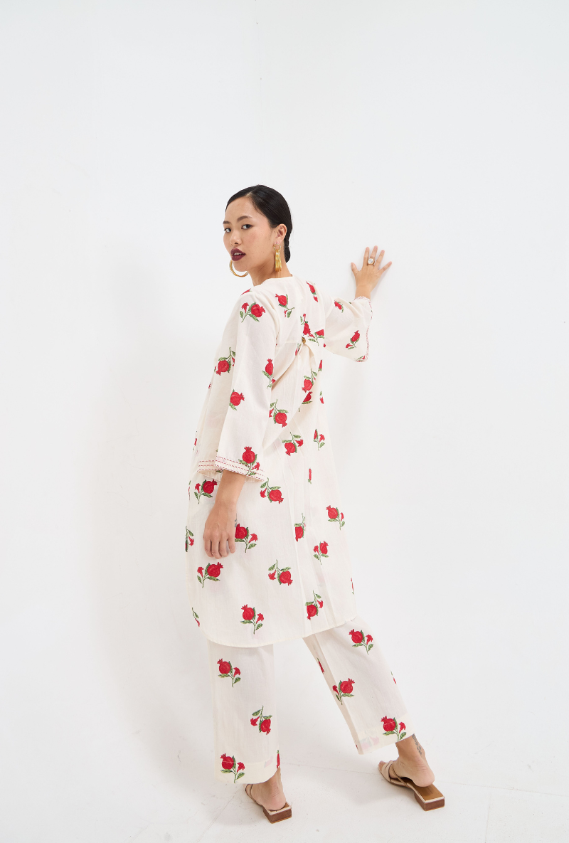 Meghna Nayyar in White Anaar Print Love Letters Kurta Set
