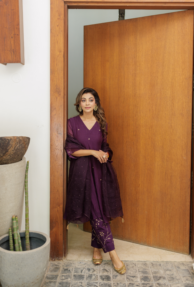 Meghna Nayyar in Purple Zari &amp; Dabka Work Urvi Kurta Set