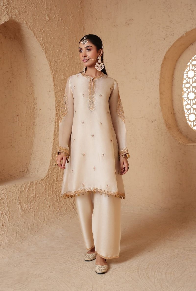 Ivory Short Pheran Nihira Kurta Set