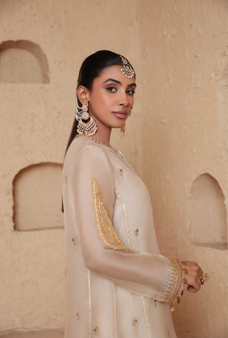 Ivory Short Pheran Nihira Kurta Set