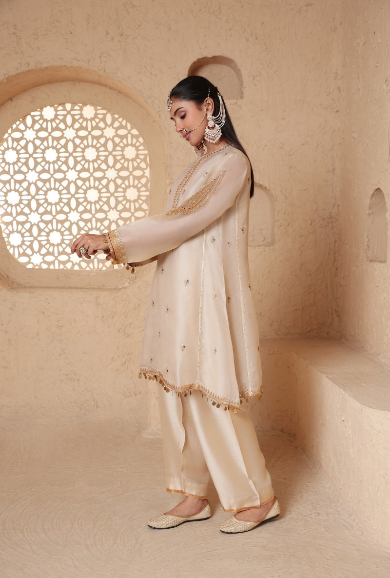 Ivory Short Pheran Nihira Kurta Set