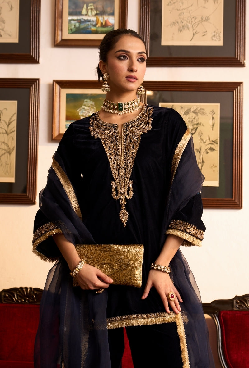 Navy Blue Zari Embroidered Paisely Neck Dilbar Short Kurta Set